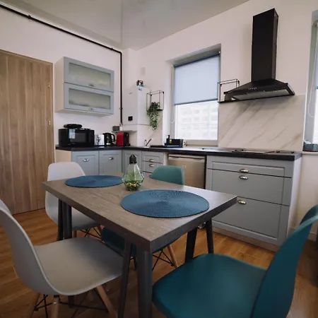 Kira - Signature Promenada Navodari